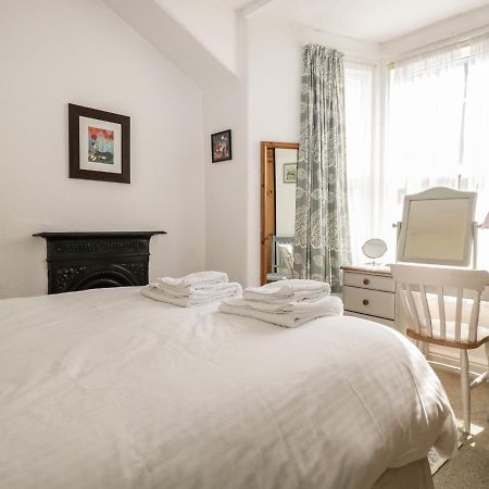 Honeysuckle Cottage, Craig Walk 鲍内斯温德米尔 外观 照片