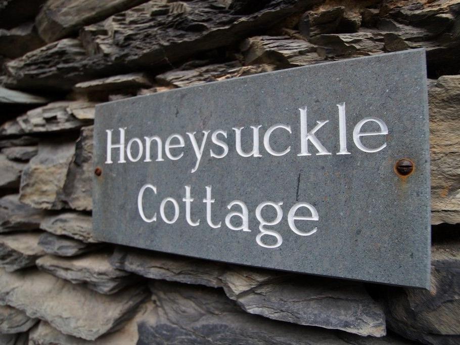 Honeysuckle Cottage, Craig Walk 鲍内斯温德米尔 外观 照片